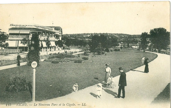 Cartes postales anciennes > CARTES POSTALES > carte postale ancienne > cartes-postales-ancienne.com Allier  Vichy