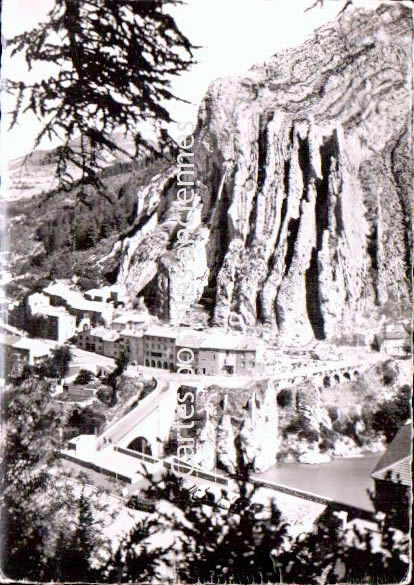 Cartes postales anciennes > CARTES POSTALES > carte postale ancienne > cartes-postales-ancienne.com Alpes de haute provence  Sisteron