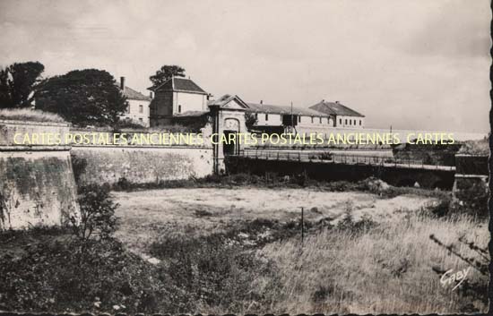 Cartes postales anciennes > CARTES POSTALES > carte postale ancienne > cartes-postales-ancienne.com Nouvelle aquitaine Saint Martin De Re