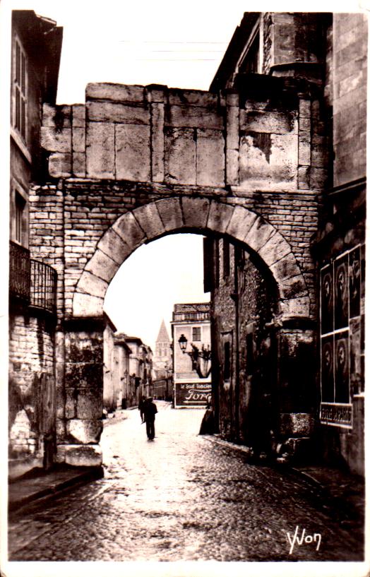 Cartes postales anciennes > CARTES POSTALES > carte postale ancienne > cartes-postales-ancienne.com Gard  Nimes