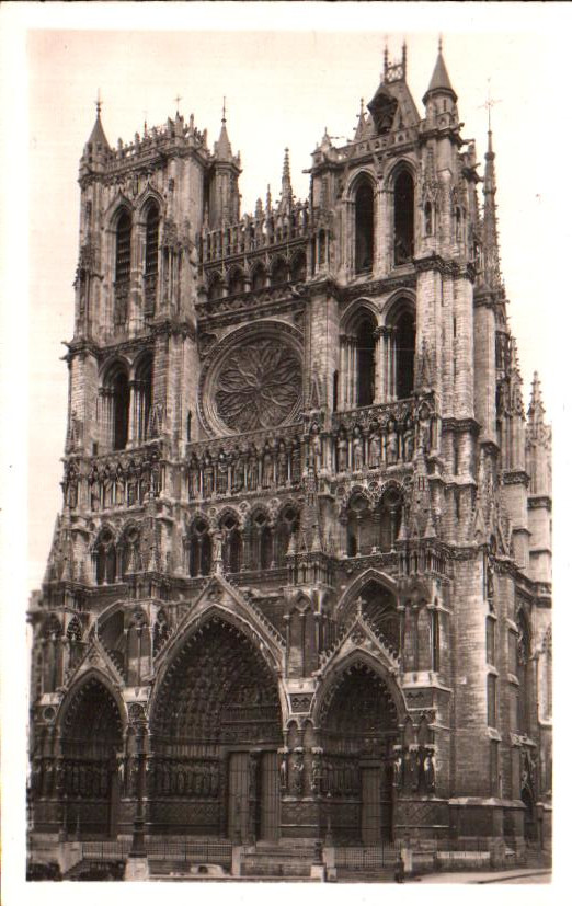 Cartes postales anciennes > CARTES POSTALES > carte postale ancienne > cartes-postales-ancienne.com Hauts de france Somme Amiens