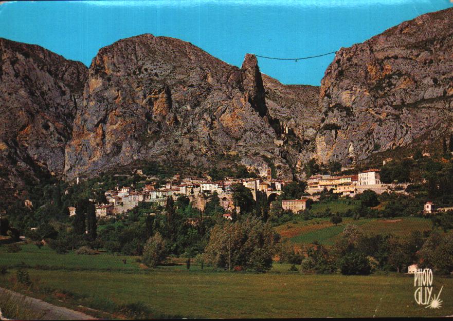 Cartes postales anciennes > CARTES POSTALES > carte postale ancienne > cartes-postales-ancienne.com Provence alpes cote d'azur Hautes alpes Moustiers Sainte Marie