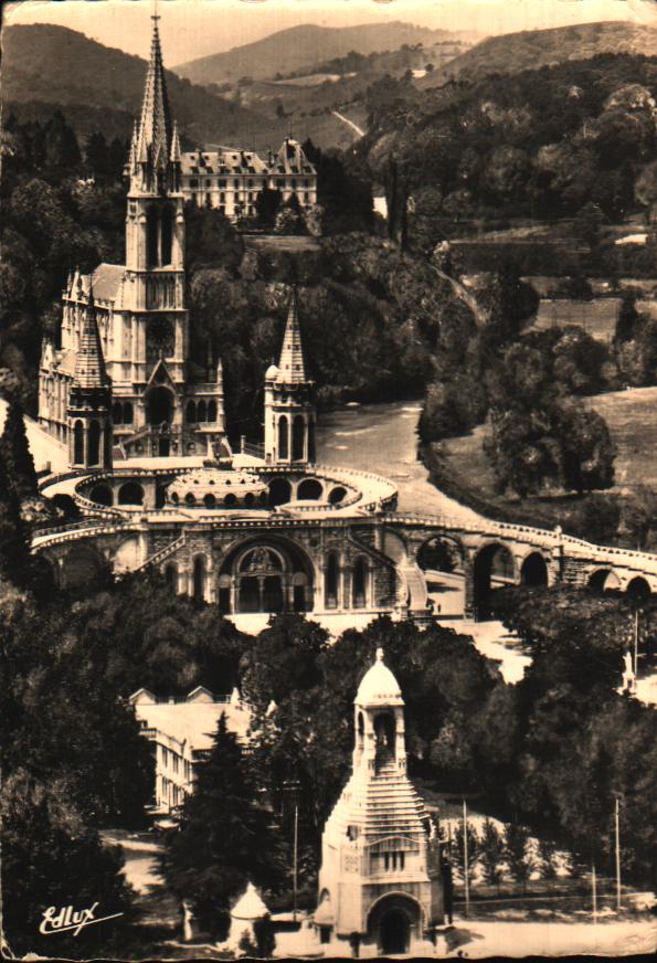 Cartes postales anciennes > CARTES POSTALES > carte postale ancienne > cartes-postales-ancienne.com Occitanie Hautes pyrenees Lourdes