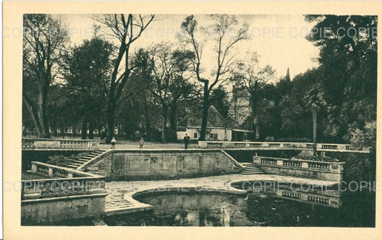 Cartes postales anciennes > CARTES POSTALES > carte postale ancienne > cartes-postales-ancienne.com Occitanie Gard Nimes