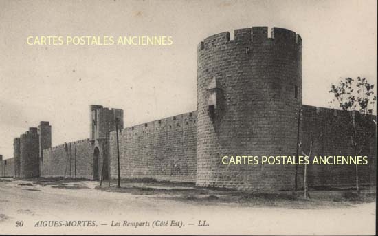 Cartes postales anciennes > CARTES POSTALES > carte postale ancienne > cartes-postales-ancienne.com Occitanie Gard Aigues Mortes