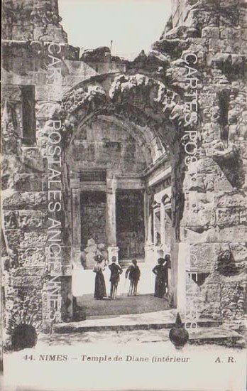 Cartes postales anciennes > CARTES POSTALES > carte postale ancienne > cartes-postales-ancienne.com Occitanie Gard Nimes