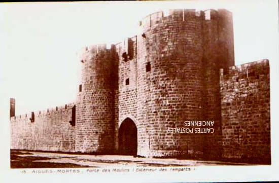 Cartes postales anciennes > CARTES POSTALES > carte postale ancienne > cartes-postales-ancienne.com Occitanie Gard Aigues Mortes