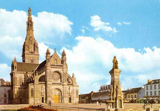 Cartes postales anciennes > CARTES POSTALES > carte postale ancienne > cartes-postales-ancienne.com Bretagne Sainte Anne d'Auray