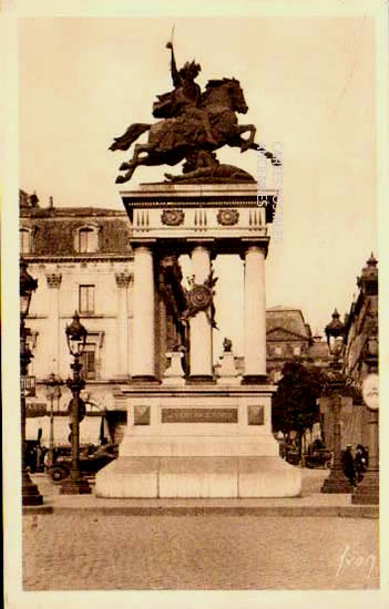 Cartes postales anciennes > CARTES POSTALES > carte postale ancienne > cartes-postales-ancienne.com Auvergne rhone alpes Puy de dome Clermont Ferrand