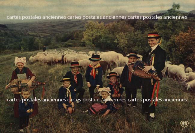 Cartes postales anciennes > CARTES POSTALES > carte postale ancienne > cartes-postales-ancienne.com Auvergne rhone alpes Clermont Ferrand