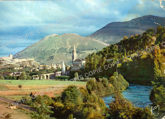 Cartes postales anciennes > CARTES POSTALES > carte postale ancienne > cartes-postales-ancienne.com Occitanie Hautes pyrenees Lourdes