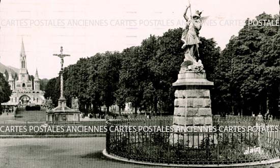 Cartes postales anciennes > CARTES POSTALES > carte postale ancienne > cartes-postales-ancienne.com Occitanie Hautes pyrenees Lourdes