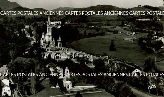 Cartes postales anciennes > CARTES POSTALES > carte postale ancienne > cartes-postales-ancienne.com Occitanie Hautes pyrenees Lourdes