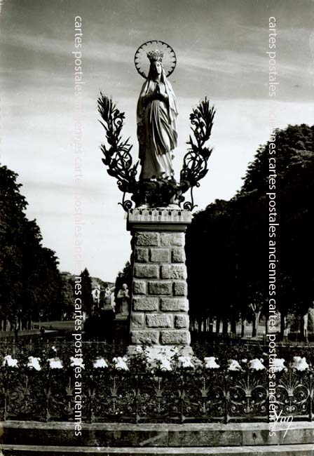 Cartes postales anciennes > CARTES POSTALES > carte postale ancienne > cartes-postales-ancienne.com Occitanie Hautes pyrenees Lourdes