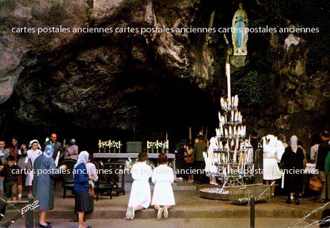 Cartes postales anciennes > CARTES POSTALES > carte postale ancienne > cartes-postales-ancienne.com Occitanie Hautes pyrenees Lourdes