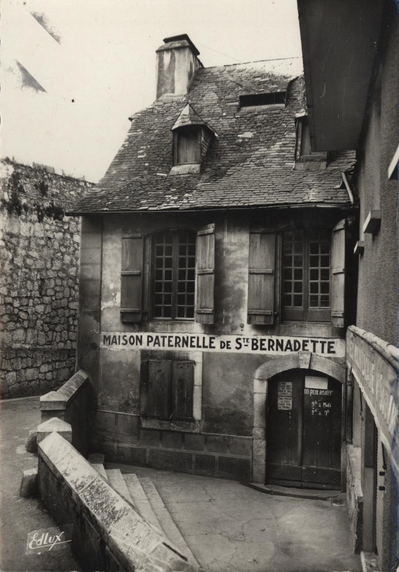 Cartes postales anciennes > CARTES POSTALES > carte postale ancienne > cartes-postales-ancienne.com Occitanie Hautes pyrenees Lourdes