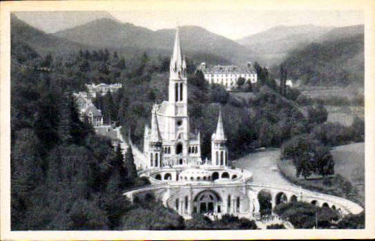 Cartes postales anciennes > CARTES POSTALES > carte postale ancienne > cartes-postales-ancienne.com Occitanie Hautes pyrenees Lourdes