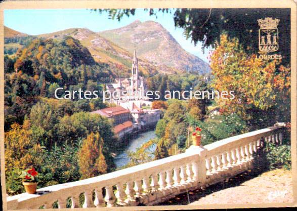 Cartes postales anciennes > CARTES POSTALES > carte postale ancienne > cartes-postales-ancienne.com Occitanie Hautes pyrenees Lourdes