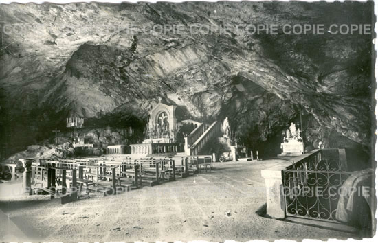 Cartes postales anciennes > CARTES POSTALES > carte postale ancienne > cartes-postales-ancienne.com Provence alpes cote d'azur Saint Maximin La Sainte Baume