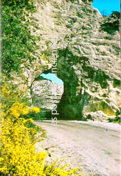 Cartes postales anciennes > CARTES POSTALES > carte postale ancienne > cartes-postales-ancienne.com Provence alpes cote d'azur Alpes de haute provence Taulanne