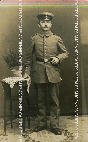 Cartes postales anciennes > CARTES POSTALES > carte postale ancienne > cartes-postales-ancienne.com Militaire