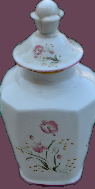 Porcelain objects
