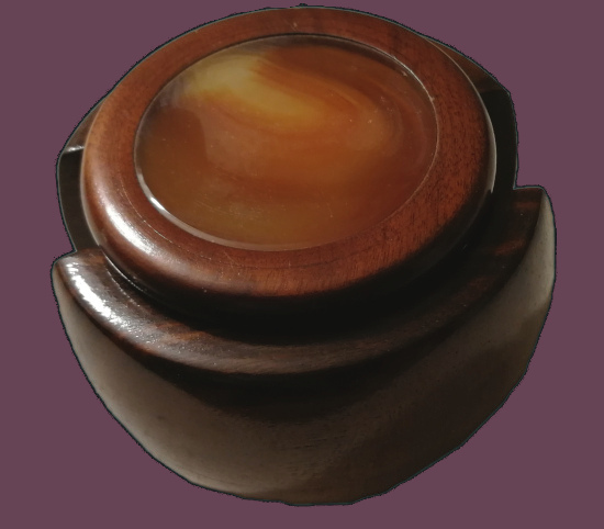 Online flea market wooden objects