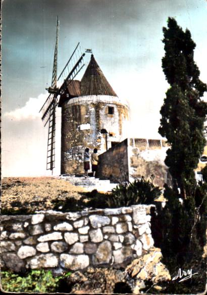 Cartes postales anciennes > CARTES POSTALES > carte postale ancienne > cartes-postales-ancienne.com Provence alpes cote d'azur Bouches du rhone Fontvieille