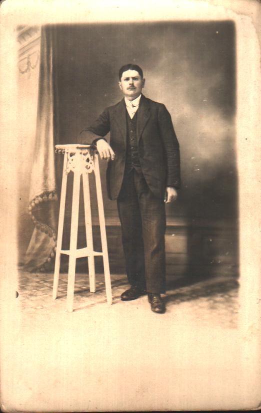Cartes postales anciennes > CARTES POSTALES > carte postale ancienne > cartes-postales-ancienne.com Hommes photo