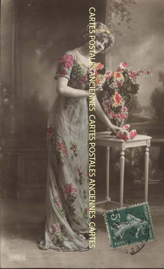 Cartes postales anciennes > CARTES POSTALES > carte postale ancienne > cartes-postales-ancienne.com Femme