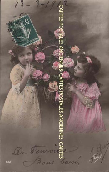 Cartes postales anciennes > CARTES POSTALES > carte postale ancienne > cartes-postales-ancienne.com Fleurs avec vase