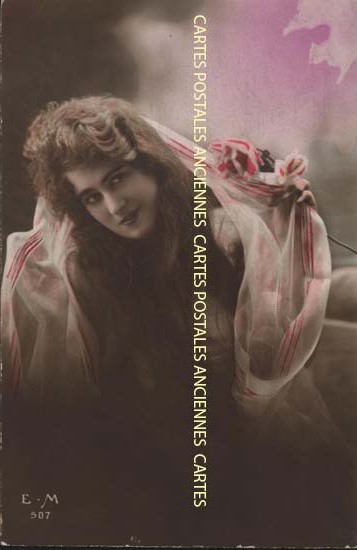 Cartes postales anciennes > CARTES POSTALES > carte postale ancienne > cartes-postales-ancienne.com Femme