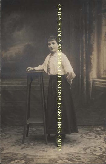 Cartes postales anciennes > CARTES POSTALES > carte postale ancienne > cartes-postales-ancienne.com Femme