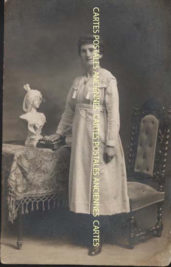 Cartes postales anciennes > CARTES POSTALES > carte postale ancienne > cartes-postales-ancienne.com Femmes photo