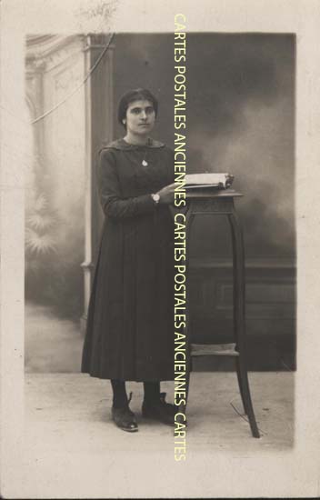 Cartes postales anciennes > CARTES POSTALES > carte postale ancienne > cartes-postales-ancienne.com Femmes photo