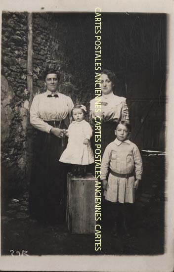 Cartes postales anciennes > CARTES POSTALES > carte postale ancienne > cartes-postales-ancienne.com Femme Femme et enfants