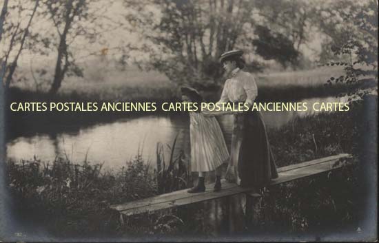 Cartes postales anciennes > CARTES POSTALES > carte postale ancienne > cartes-postales-ancienne.com Femme Femme et enfants