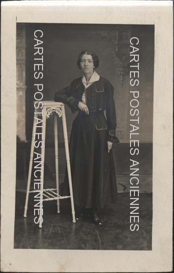 Cartes postales anciennes > CARTES POSTALES > carte postale ancienne > cartes-postales-ancienne.com Femmes photo