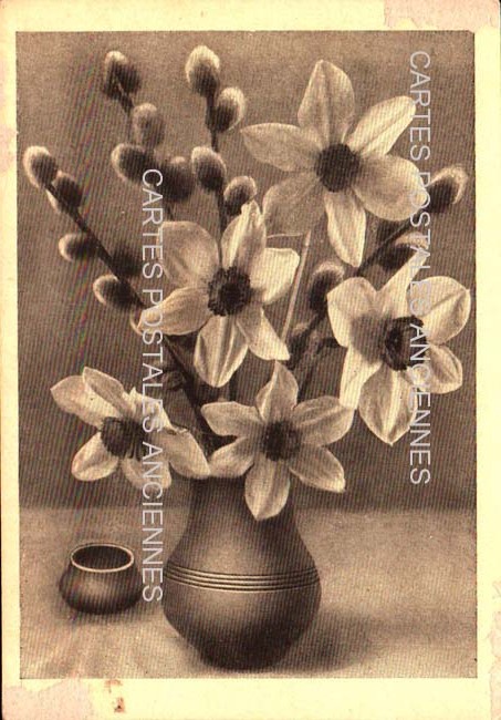 Cartes postales anciennes > CARTES POSTALES > carte postale ancienne > cartes-postales-ancienne.com Fleurs avec vase