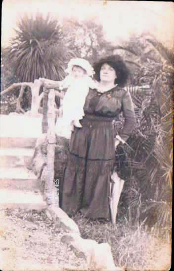 Cartes postales anciennes > CARTES POSTALES > carte postale ancienne > cartes-postales-ancienne.com Femmes photo