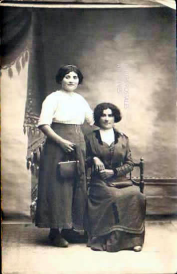 Cartes postales anciennes > CARTES POSTALES > carte postale ancienne > cartes-postales-ancienne.com Femmes photo