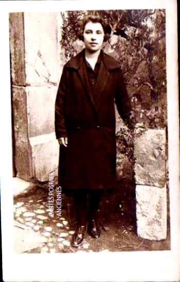 Cartes postales anciennes > CARTES POSTALES > carte postale ancienne > cartes-postales-ancienne.com Femmes photo
