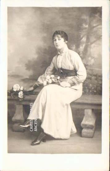 Cartes postales anciennes > CARTES POSTALES > carte postale ancienne > cartes-postales-ancienne.com Femmes photo