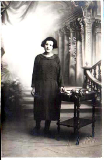 Cartes postales anciennes > CARTES POSTALES > carte postale ancienne > cartes-postales-ancienne.com Femmes photo