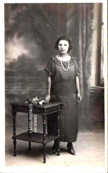 Cartes postales anciennes > CARTES POSTALES > carte postale ancienne > cartes-postales-ancienne.com Femmes photo