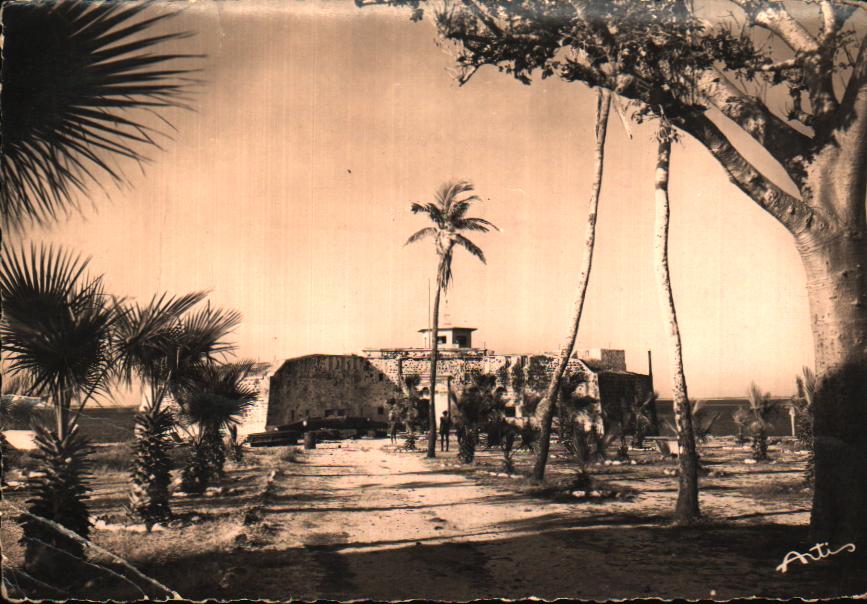 Cartes postales anciennes > CARTES POSTALES > carte postale ancienne > cartes-postales-ancienne.com Republique du senegal