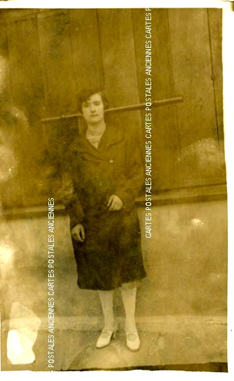 Cartes postales anciennes > CARTES POSTALES > carte postale ancienne > cartes-postales-ancienne.com Femmes photo